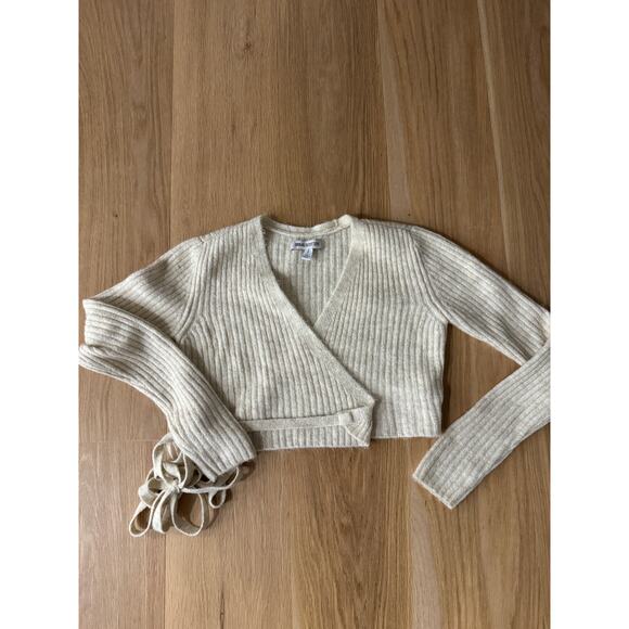 URBAN OUTFITTERS Uo Bibi Wrap Sweater In Cream Size Small $60 - Picture 3 of 7
